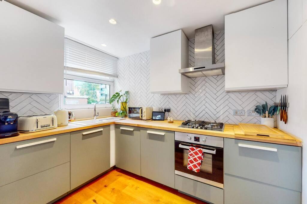 Charming 2-Bedroom Maisonette With Private Garden London Ngoại thất bức ảnh